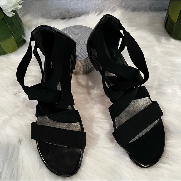 NEW Stuart Weitzman Crisscrossed Strap Ankle Flat Sandals Black Sz 5.5 NWOB - Picture 12 of 14